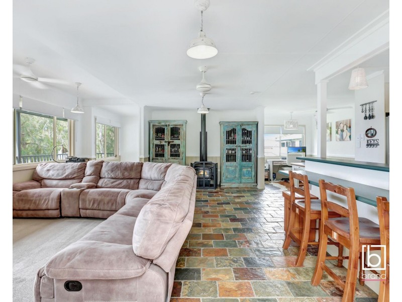 386 Tuggerawong Road, Tuggerawong NSW 2259