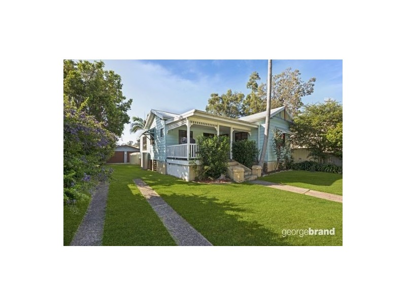3 Warner Ave, Tuggerawong NSW 2259