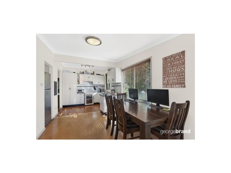 3 Warner Ave, Tuggerawong NSW 2259