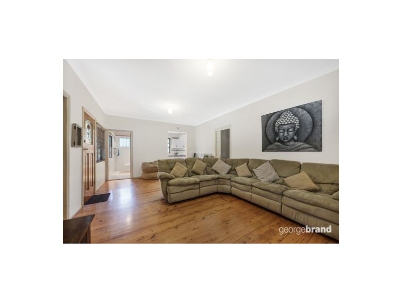 3 Warner Ave, Tuggerawong NSW 2259