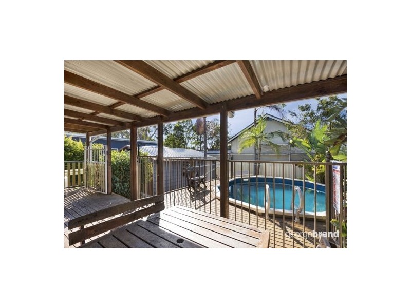 3 Warner Ave, Tuggerawong NSW 2259