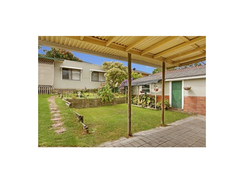 127 Scenic Drive, Budgewoi NSW 2262