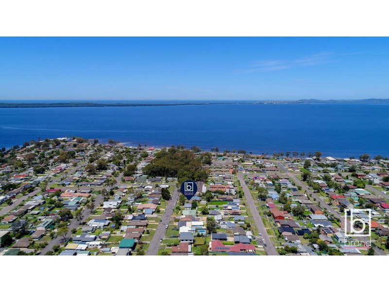 18 Balmoral Drive, Gorokan NSW 2263