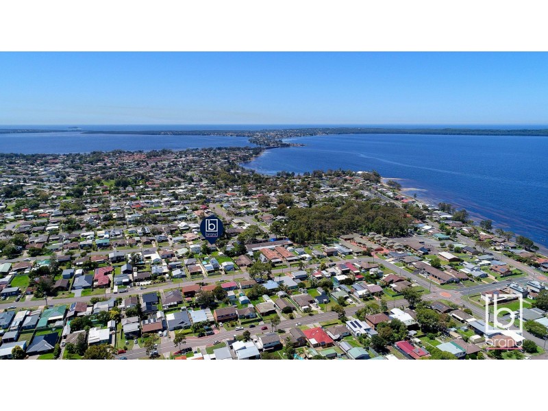 18 Balmoral Drive, Gorokan NSW 2263