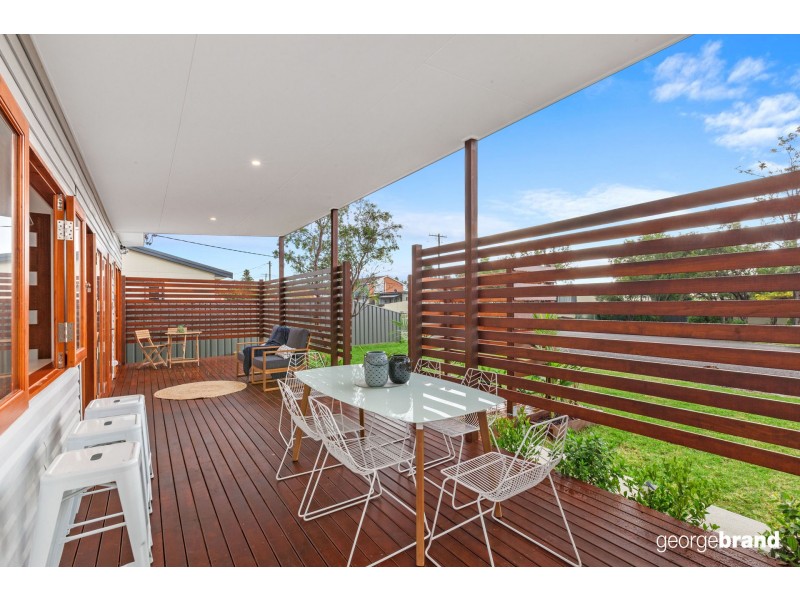 8 Clucas Avenue, Gorokan NSW 2263