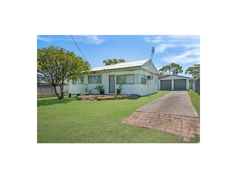 4 Dudley Street, Gorokan NSW 2263