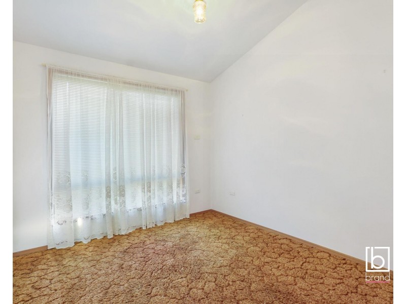 2 Esther Close, Gorokan NSW 2263