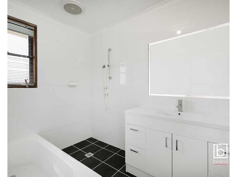 10 Gilbert Avenue, Gorokan NSW 2263