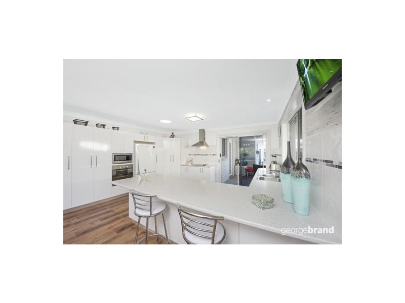 15 Kalulah Ave, Gorokan NSW 2263