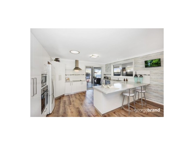 15 Kalulah Ave, Gorokan NSW 2263