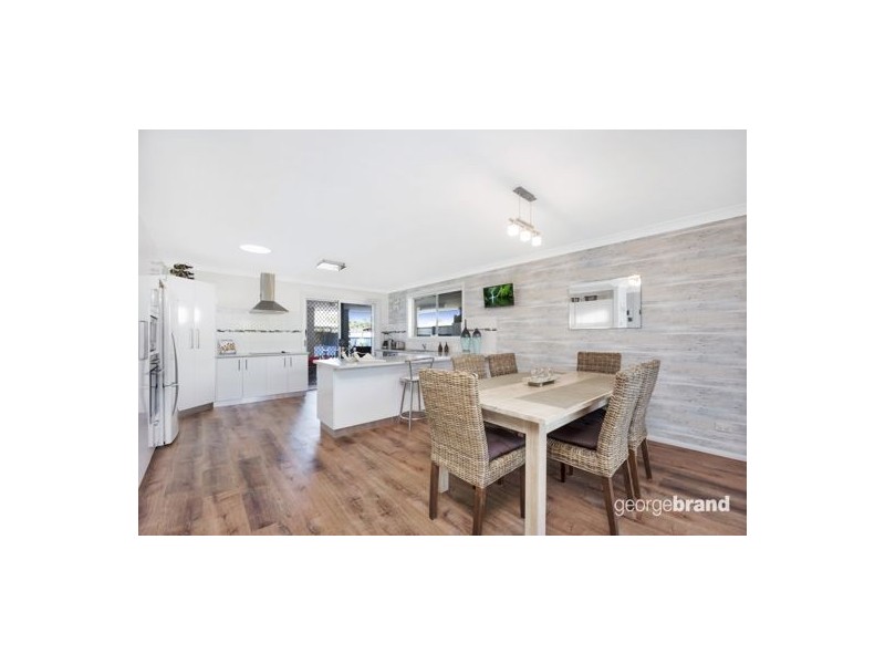 15 Kalulah Ave, Gorokan NSW 2263
