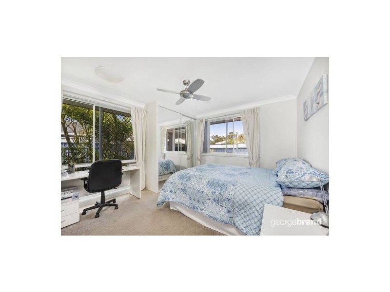 15 Kalulah Ave, Gorokan NSW 2263