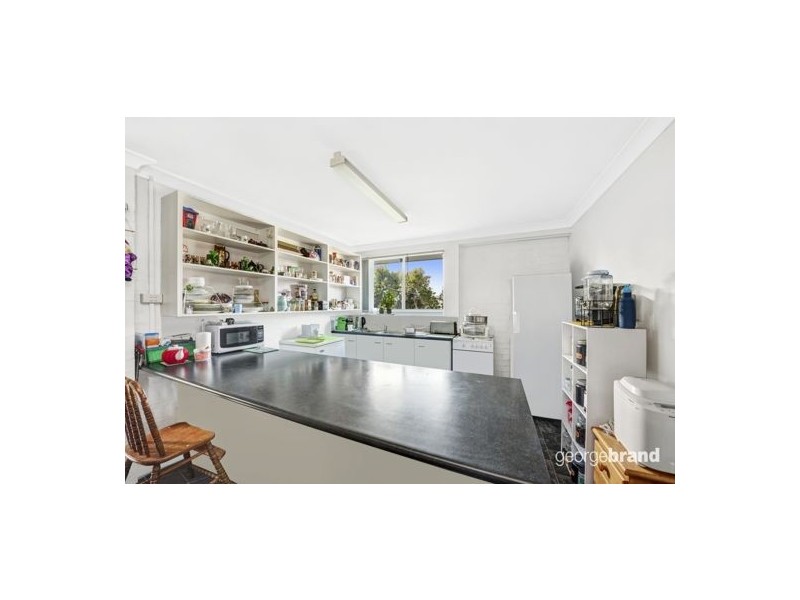 15 Kalulah Ave, Gorokan NSW 2263