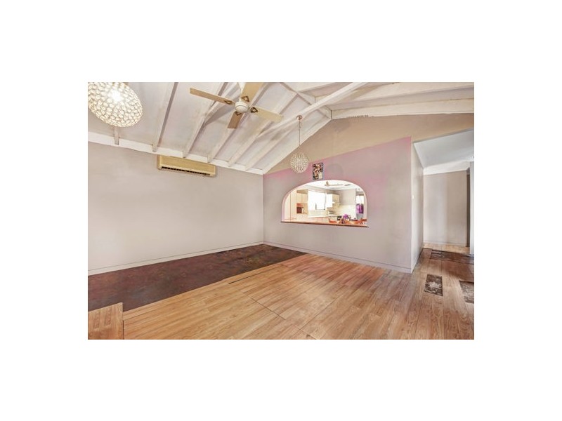 9 Lake Haven Drive, Gorokan NSW 2263