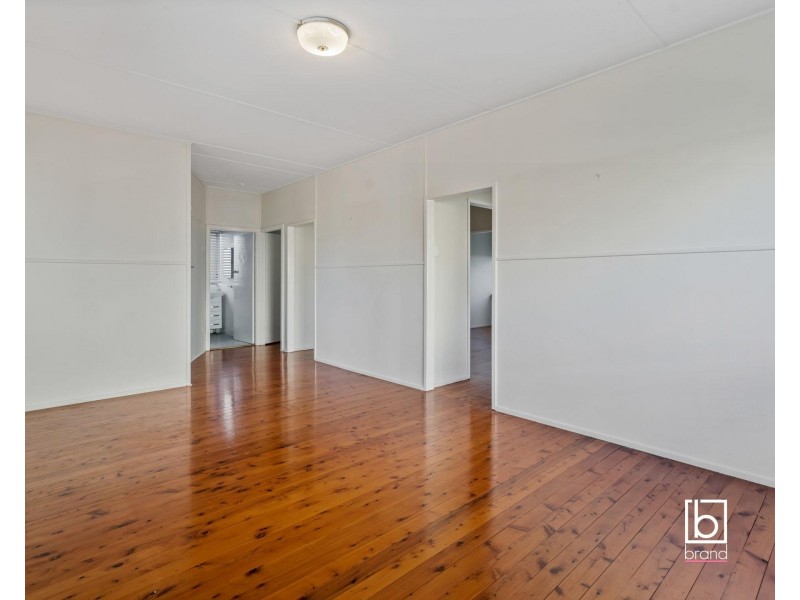 13 MANUKA PDE, Gorokan NSW 2263