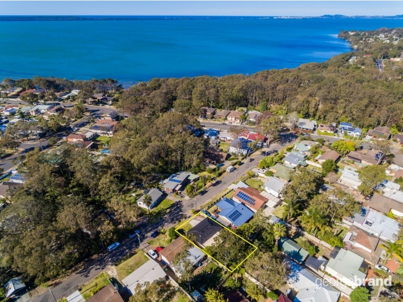 12 Margot Avenue, Gorokan NSW 2263