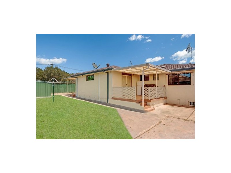 5 Maxwell Avenue, Gorokan NSW 2263