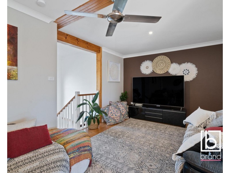 35 Merrendale Avenue, Gorokan NSW 2263