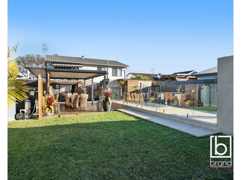 35 Merrendale Avenue, Gorokan NSW 2263