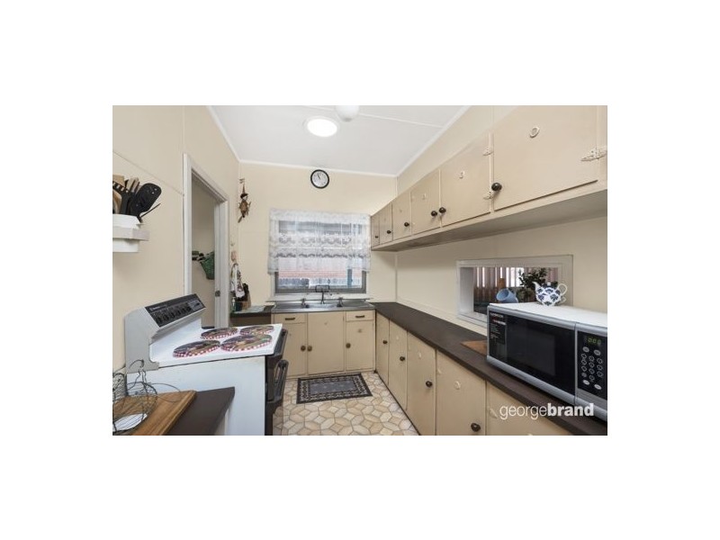 72 Ocean View Road, Gorokan NSW 2263