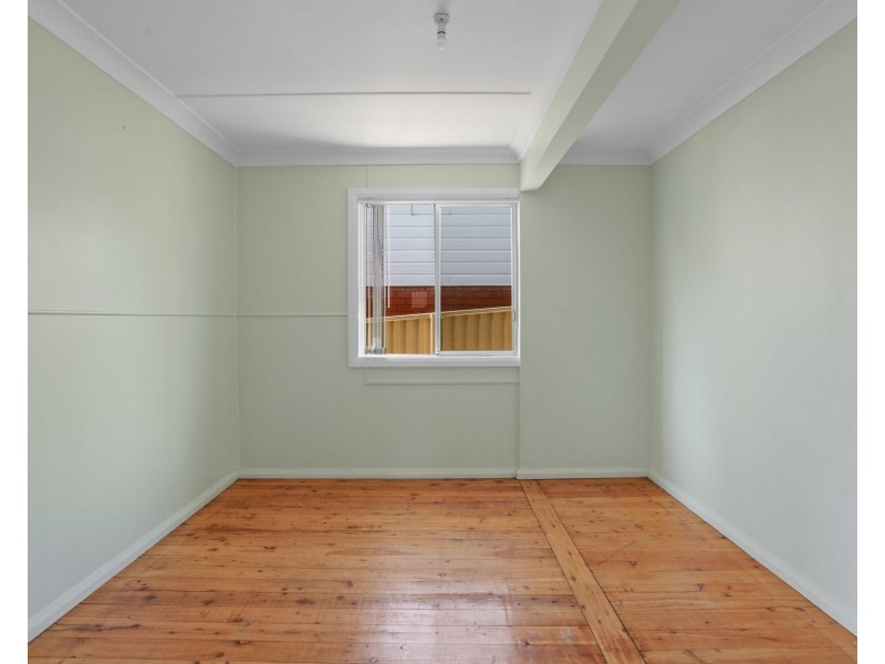 6 Spring Valley Road, Gorokan NSW 2263