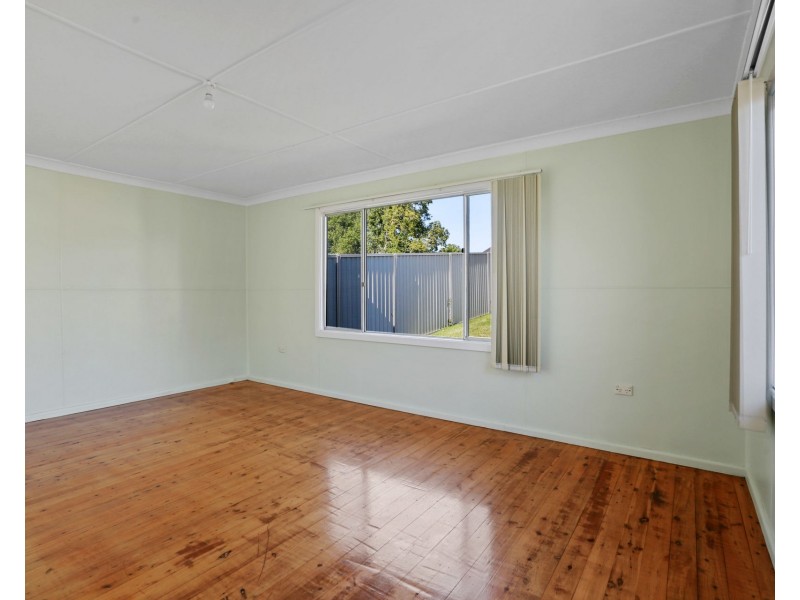 6 Spring Valley Road, Gorokan NSW 2263