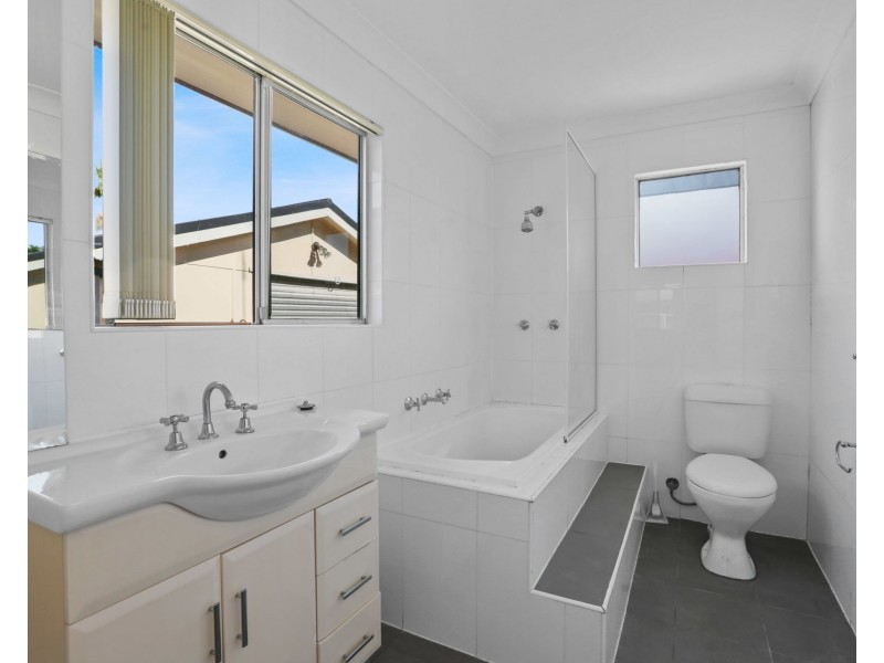 6 Spring Valley Road, Gorokan NSW 2263