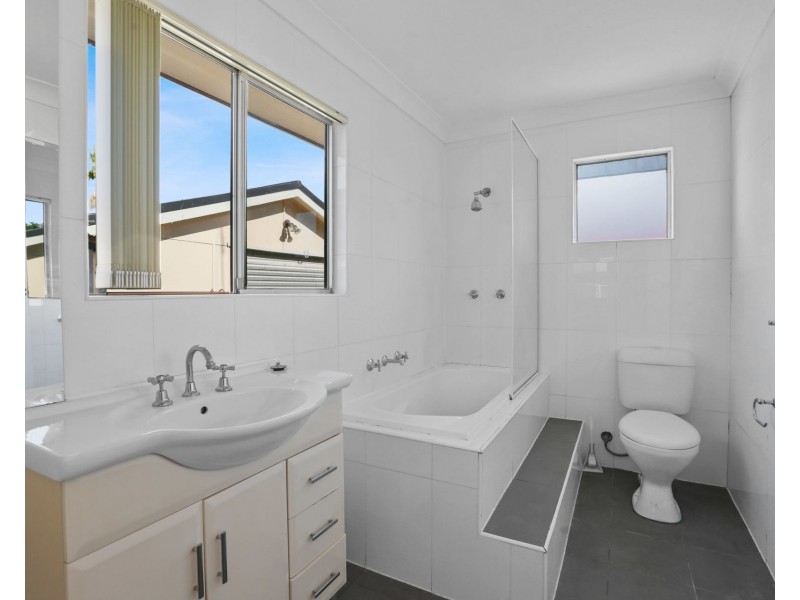 6 Spring Valley Road, Gorokan NSW 2263