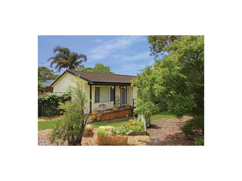 17 Sylvia Avenue, Gorokan NSW 2263