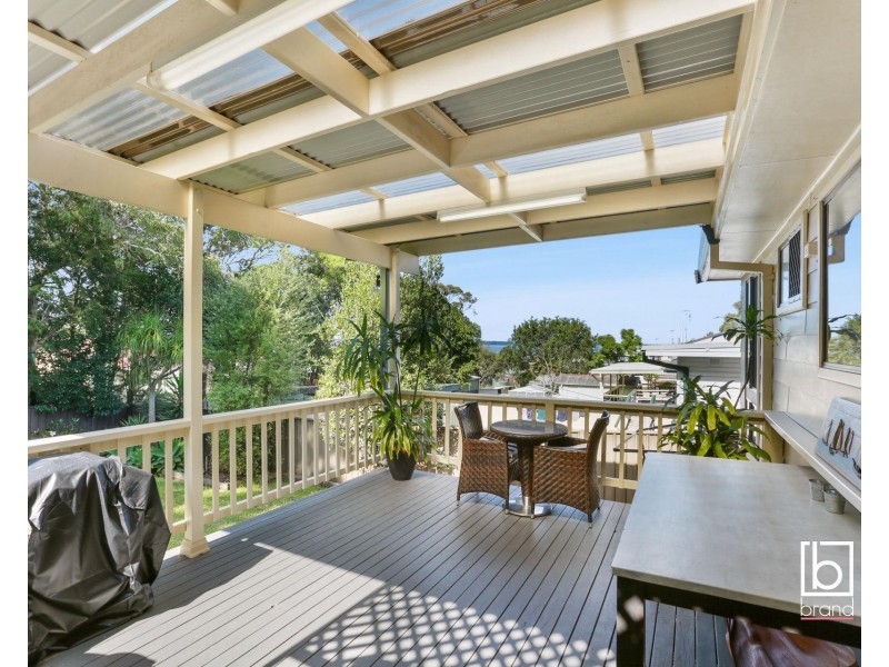 15 Taminga Road, Gorokan NSW 2263