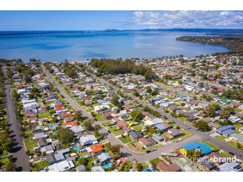 60 Wall Road, Gorokan NSW 2263