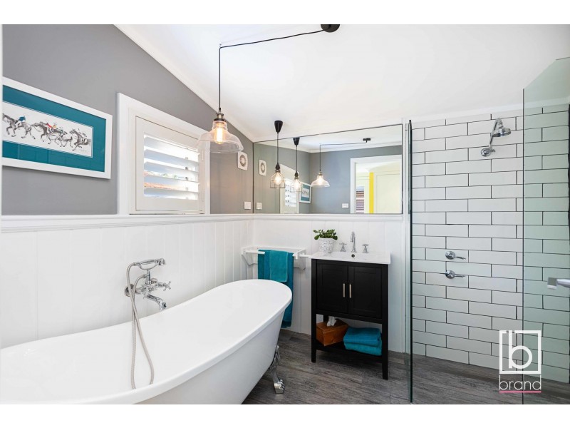 11 Wallarah Road, Gorokan NSW 2263