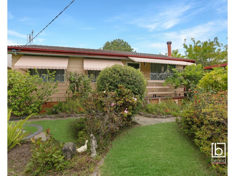 212 Wallarah Road, Gorokan NSW 2263