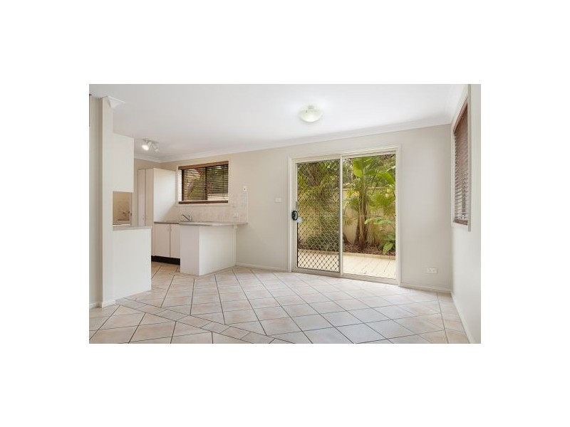 6/2-4 Oxford Drive, Lake Haven NSW 2263