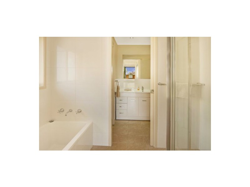 13 Lukela Avenue, Budgewoi NSW 2262