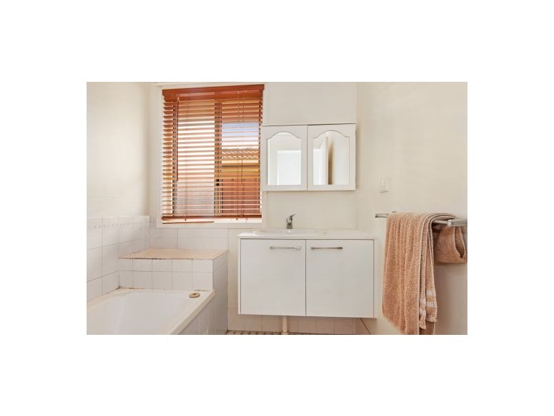 18 Mundara Close, Buff Point NSW 2262