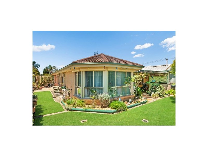 40 White Swan Avenue, Blue Haven NSW 2262