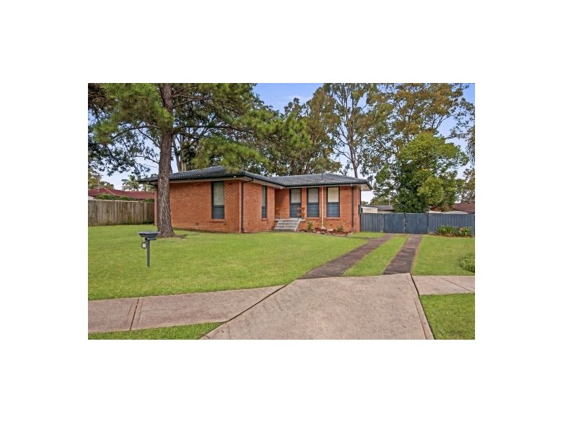 15 Cedar Close, Watanobbi NSW 2259