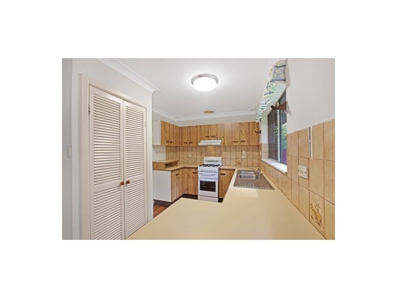 17 Arthur Drive, Wyong NSW 2259
