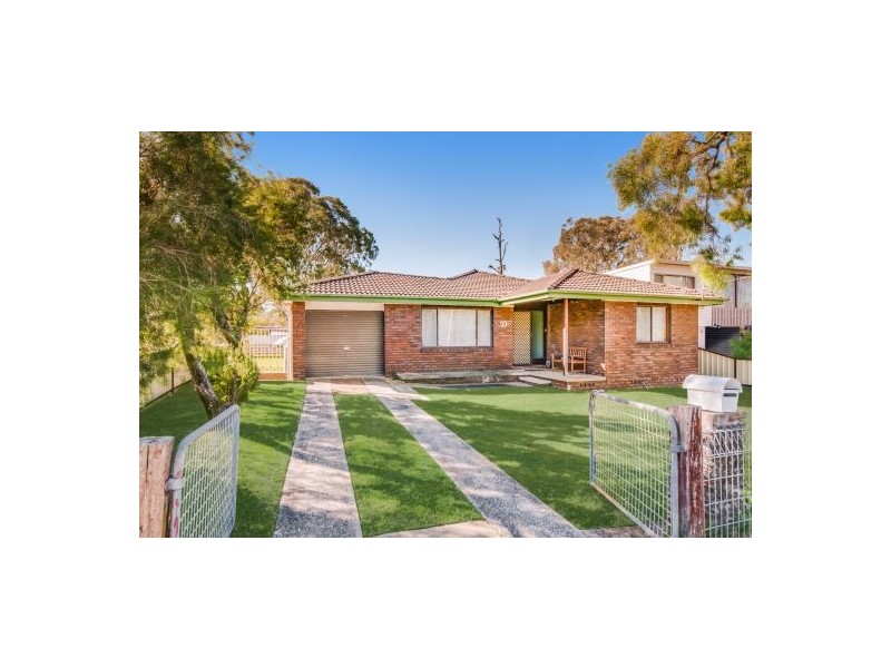 33 Yackerboom Avenue, Buff Point NSW 2262