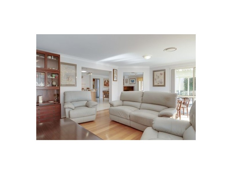 2 Chestnut Grove, Woongarrah NSW 2259