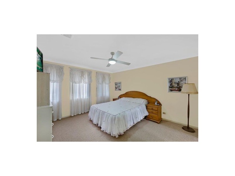 271 Johns Road, Wadalba NSW 2259