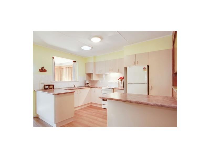 18 Ocean Street, Budgewoi NSW 2262