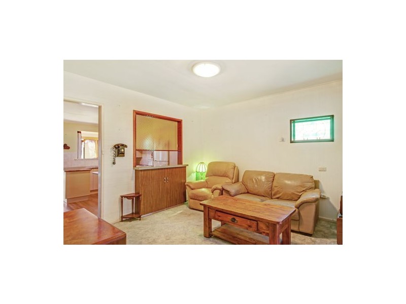 18 Ocean Street, Budgewoi NSW 2262