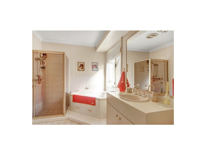 10 Oxford Drive, Lake Haven NSW 2263