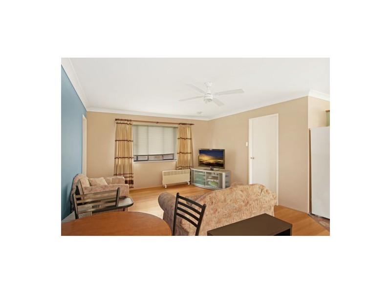 9 Nacooma Road, Buff Point NSW 2262