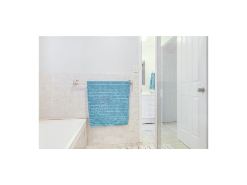 8A Ocean Parade, Noraville NSW 2263