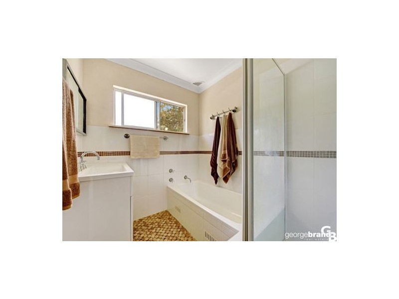 24 Nicholson Crescent, Toukley NSW 2263