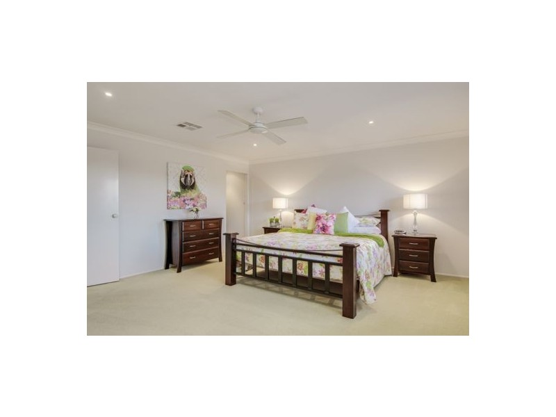 1 Mountain View Drive, Woongarrah NSW 2259