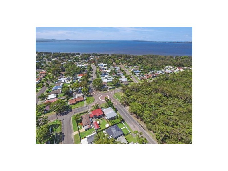 2 Gregory Street, Berkeley Vale NSW 2261